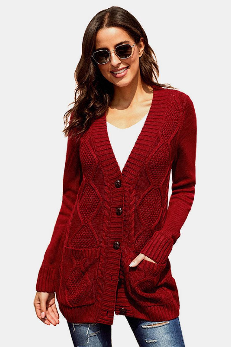 Strickjacke mit Knopfleiste und Zopfmuster